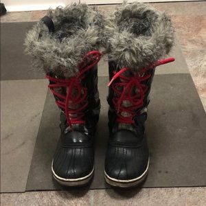 Gentle used Sorels Snow Boots!